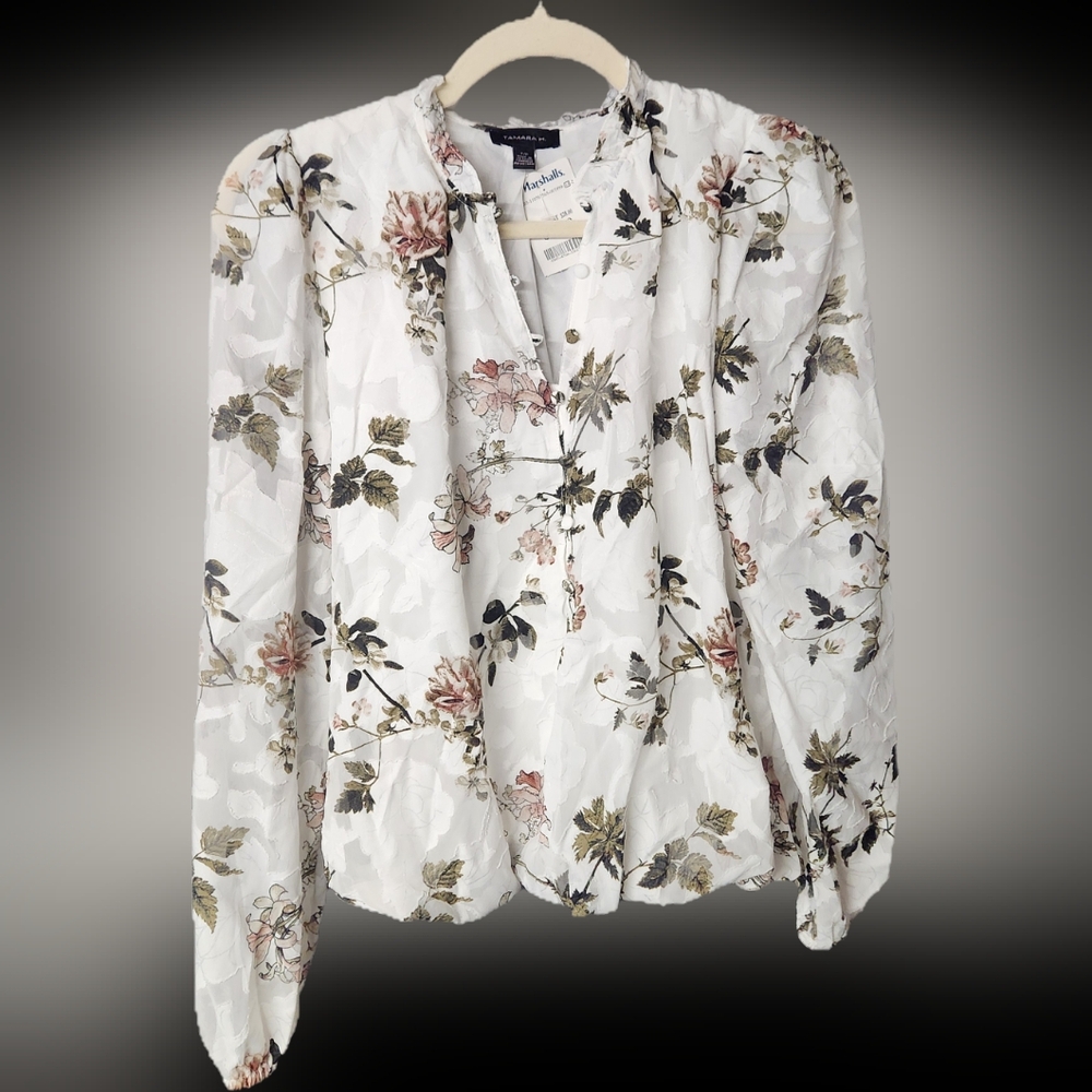 Tamara H Floral White Blouse.  NWT.  SIZE SMALL